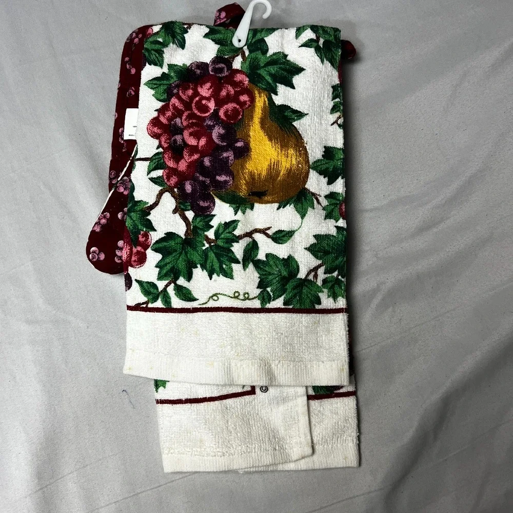 Sultan's Linens Kitchen‎ Towel Set 3-Piece Cotton Fruit Grapes Pot Holder Mitt